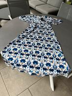 Nieuwe blauw/beige Musthaves by Elja travel jurk, maat S/M, Maat 38/40 (M), Musthaves by Elja, Nieuw, Onder de knie