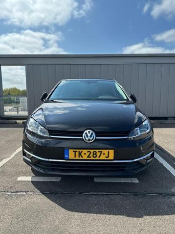 Volkswagen Golf 7,5 1.0 TSI 110pk 5D 2017 Zwart  beschikbaar voor biedingen