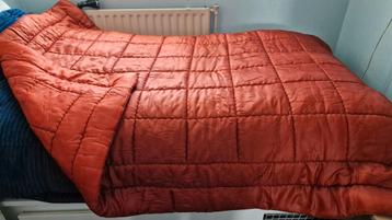 Vintage doorgestikte warme deken/sprei. beschikbaar voor biedingen