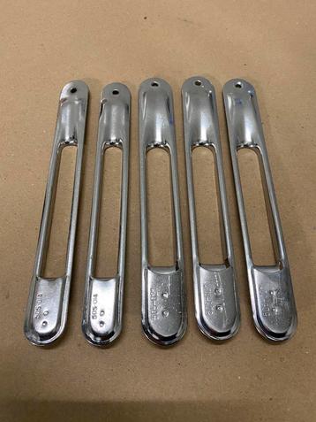 Seldén - Valuitgang / slot fitting beschikbaar voor biedingen