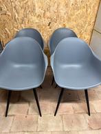 Kunststof kuipstoel met stalen poot, Ophalen, Zo goed als nieuw, Grijs, Kunststof