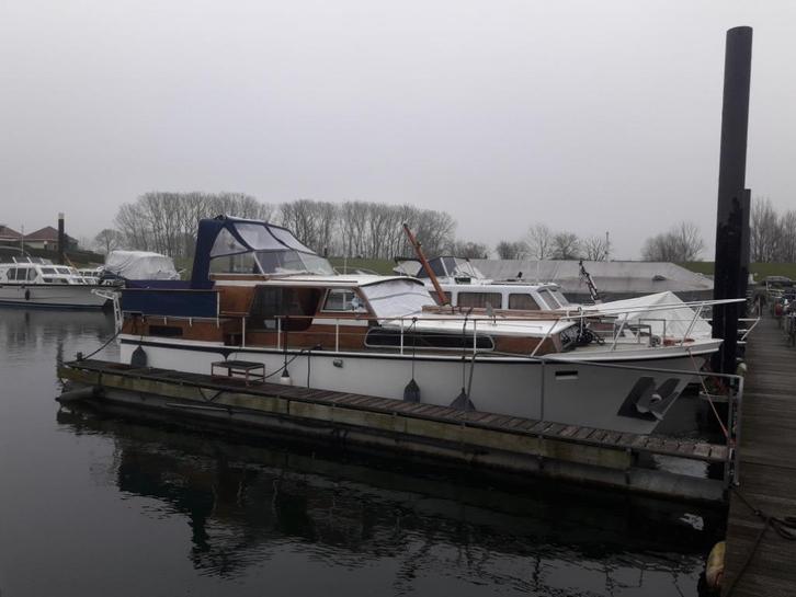 super favorite te koop opknapper, Watersport en Boten, Motorboten en Motorjachten, Gebruikt, Staal, 12 meter of meer, Diesel, Binnenboordmotor