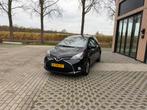 Toyota Yaris 1.3 Vvt-i  2015 075.000 km 6 versnelling 3drs!!, Auto's, Voorwielaandrijving, Stof, Zwart, 4 cilinders