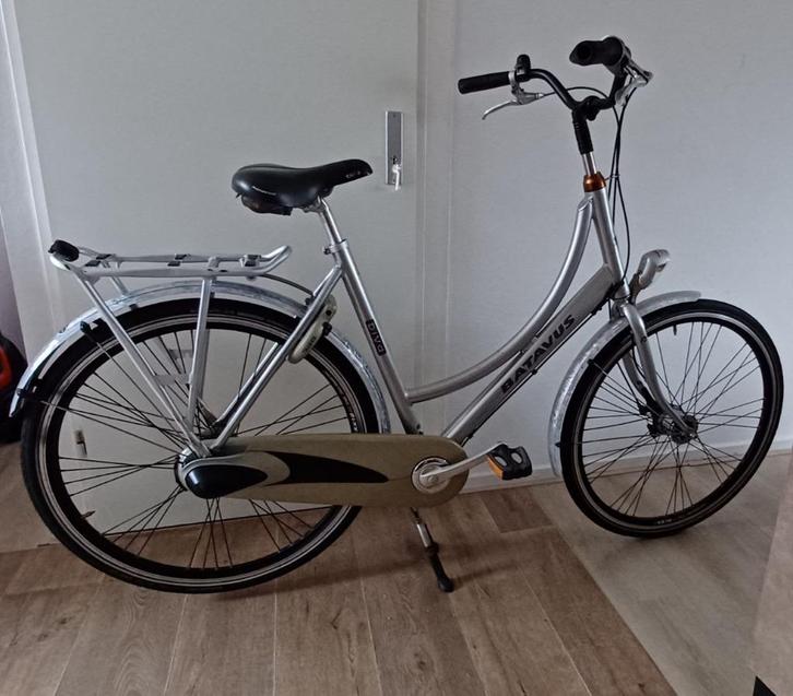 Batavus Diva 28 inch, 3 versnellingen, Fietsen en Brommers, Fietsen | Dames | Damesfietsen, Zo goed als nieuw, Batavus, Versnellingen