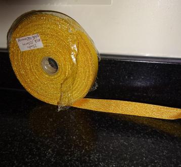 NIEUW GOUD GALON VOOR UNIFORMEN = 20 MM breed.   made in Fra beschikbaar voor biedingen
