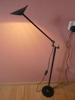 Dutch design  Rob Wermenbol vloerlamp model Daimo  '88, Kunststof, Gebruikt, Minder dan 100 cm, 'Memphis Milano' stijl.