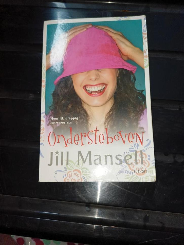 Ondersteboven - Jill Mansell, Boeken, Chicklit, Zo goed als nieuw, Ophalen of Verzenden