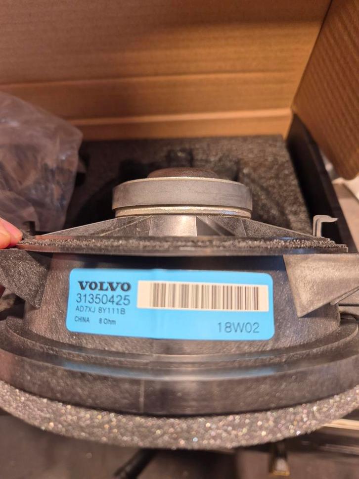 Volvo v90 2017-- high performance speaker 8 ohm, Auto diversen, Autospeakers, Ophalen of Verzenden