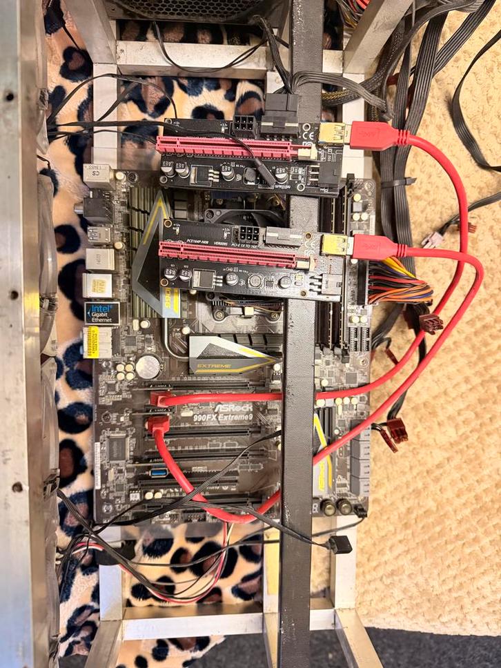 Mining Rig met 1700Watt Voeding & Risers - Zonder GPU's, Computers en Software, Desktop Pc's, Gebruikt, Onbekend, HDD, 8 GB, Ophalen of Verzenden