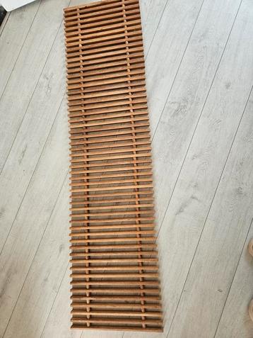 Houten rolrooster convectorput  beschikbaar voor biedingen