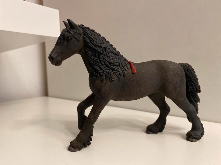 Schleich 13749 Friese merrie, Verzamelen, Dierenverzamelingen, Beeldje of Figuurtje, Paard, Ophalen of Verzenden