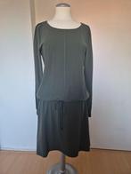 Splinternieuwe legergroene jurk van Expresso maat 40, Kleding | Dames, Jurken, Maat 38/40 (M), Expresso, Nieuw, Ophalen of Verzenden
