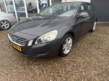 Volvo V60 1.6 T3 Kinetic**2012*ZEER MOOI** beschikbaar voor biedingen