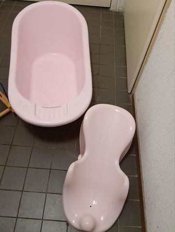 Roze baby badje inclusief newborn zitje beschikbaar voor biedingen