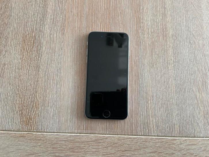 Apple iPhone 6. 64GB  met Oortjes/Doosje/2 hoesjes, Telecommunicatie, Mobiele telefoons | Apple iPhone, Gebruikt, 64 GB, iPhone 6