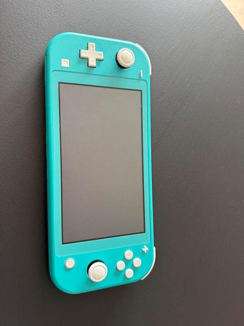 Nintendo Switch Lite met 7 spellen, Spelcomputers en Games, Spelcomputers | Nintendo Switch Lite, Zo goed als nieuw, Turquoise