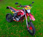 Prachtige Aprilia SX 125cc 2 takt supermoto met kenteken A1, Fietsen en Brommers, Ophalen, Zo goed als nieuw, Overige merken