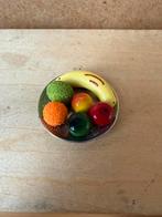 Schaal (metaal) met fruit - 3.7cm, Ophalen of Verzenden, Zo goed als nieuw, Poppenhuis