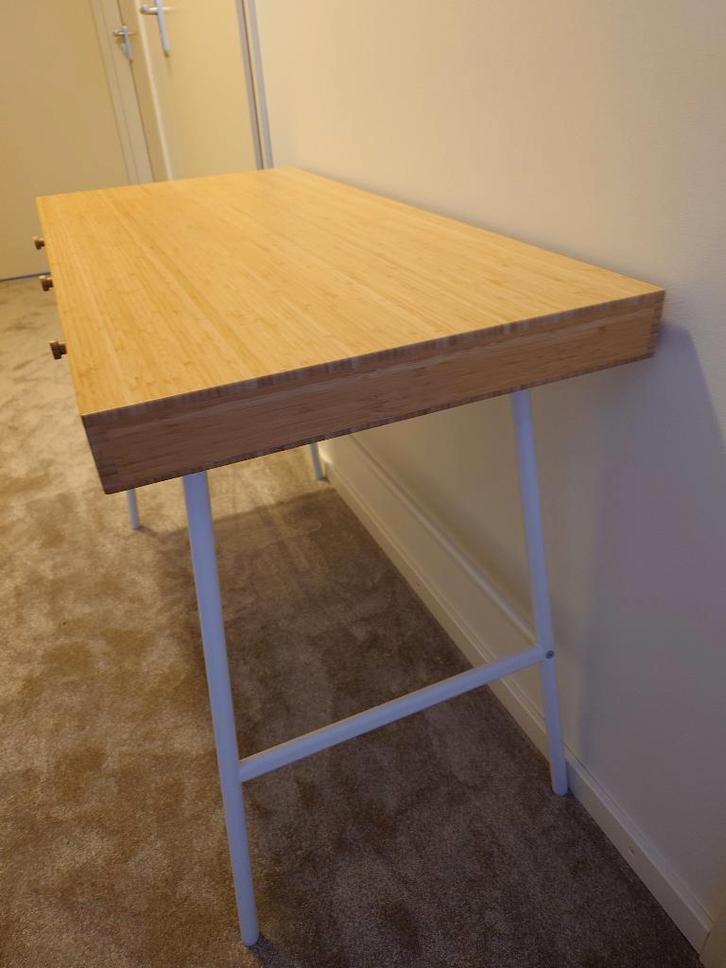 Bureau bamboe Ikea, Huis en Inrichting, Bureaus, Zo goed als nieuw, Bureau, Ophalen