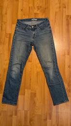 Levi's 714 straight jeans W28L32, Blauw, Ophalen of Verzenden, W28 - W29 (confectie 36), Gedragen