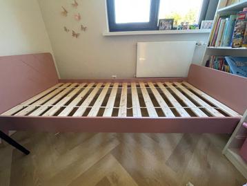 Roze bed Billy  beschikbaar voor biedingen