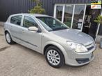 Opel Astra 1.6 Enjoy, Voorwielaandrijving, 15 km/l, Gebruikt, 4 cilinders
