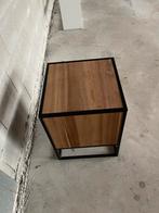 Nachtkastje, Huis en Inrichting, Slaapkamer | Nachtkastjes, Ophalen, Zo goed als nieuw, Minder dan 45 cm, Minder dan 55 cm