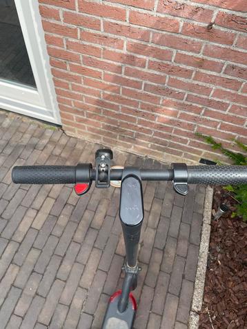 Elektrische step met App beschikbaar voor biedingen