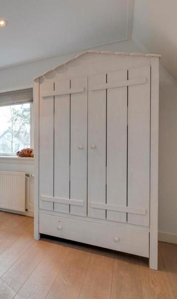 Kledingkast kinderkamer - vol hout wit geverfd beschikbaar voor biedingen