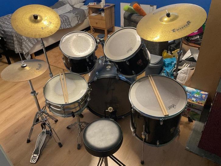 Mooi net Osan drumstel, Muziek en Instrumenten, Drumstellen en Slagwerk, Gebruikt, Overige merken, Ophalen