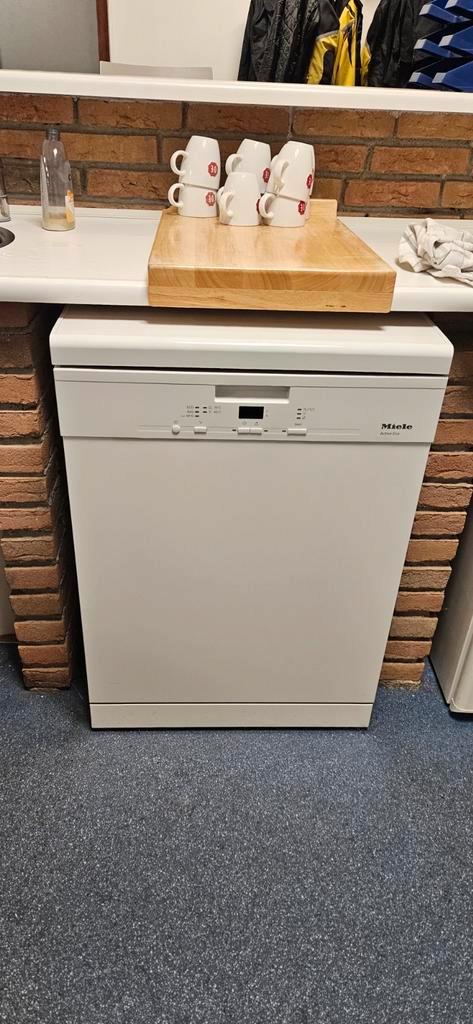 Miele Vaatwasser - Topkwaliteit!, Witgoed en Apparatuur, Vaatwasmachines, Gebruikt, Inbouw, 85 tot 90 cm, 60 cm of meer, 10 tot 14 liter