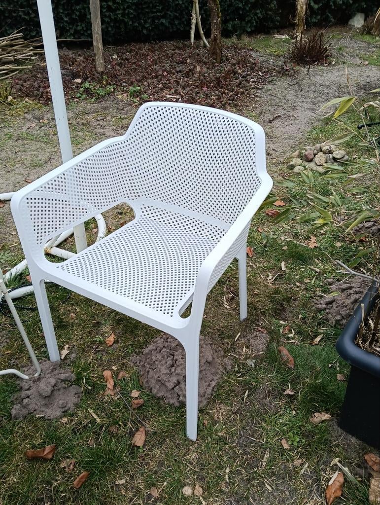 2 witte nardi stoelen, Ophalen of Verzenden, Kunststof