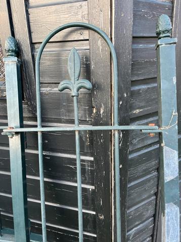 Gegalvaniseerd 3 delig , dubbel tuinhek , beschikbaar voor biedingen