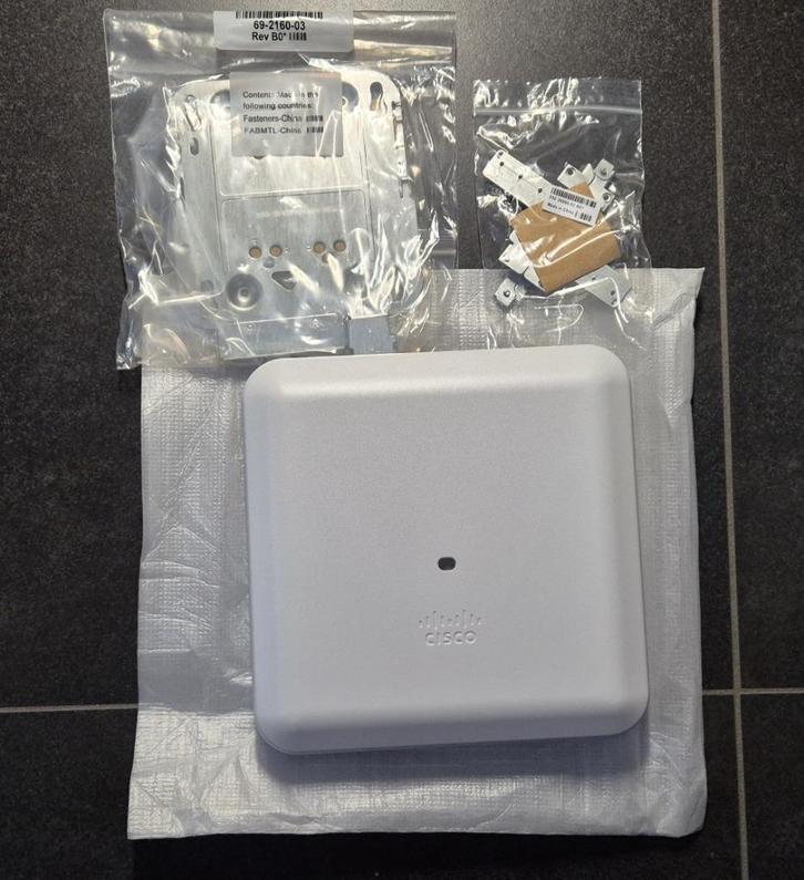 Cisco AIR-AP2802I-E-K9 - 3 stuks, Computers en Software, Accesspoints, Zo goed als nieuw, Ophalen of Verzenden