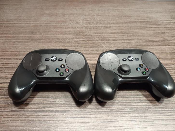 Steam Controller - 2 stuks incl. dongle, Spelcomputers en Games, Spelcomputers | Overige Accessoires, Gebruikt, Ophalen of Verzenden