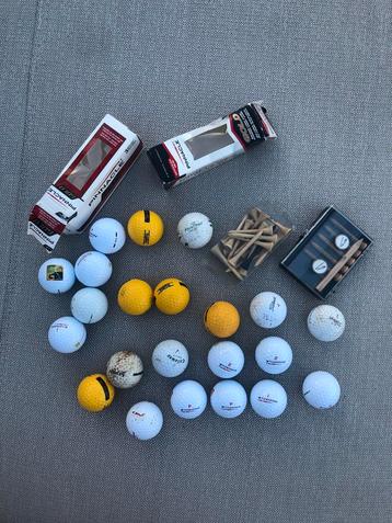 Verzamel golfballen en tees beschikbaar voor biedingen
