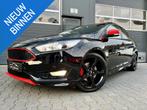 Ford Focus 1.5 ST-Line *XENON*150PK*NAVI*RED ON BLACK, Auto's, Stof, 4 cilinders, 150 pk, Zwart