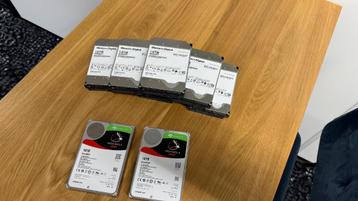8 stuks 10TB Harddisks WD en Seagate beschikbaar voor biedingen