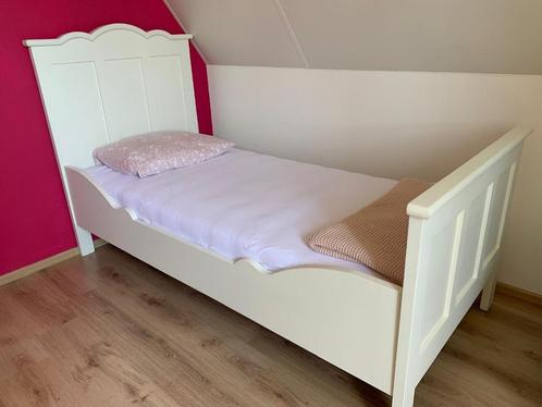 Saartje Prum Meisjes Bed (90 x 200) incl Matras, Kinderen en Baby's, Kinderkamer | Stapelbedden en Hoogslapers, Zo goed als nieuw