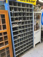 Oude magazijnkast, schappenrek, materialenkast, vakkenkast, Ophalen