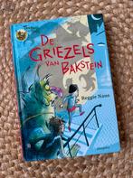 Reggie Naus - De griezels van Bakstein, Ophalen of Verzenden, Zo goed als nieuw, Reggie Naus, Fictie algemeen