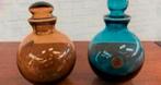 Twee kristallen karafjes met afsluitdop serie Vier Elementen, Antiek en Kunst, Antiek | Glas en Kristal, Ophalen of Verzenden