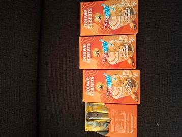 Douwe egberts latte salted caramel beschikbaar voor biedingen