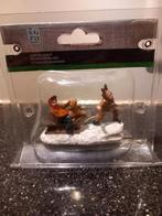 Kerstdorp figuur sleetje rijden, Ophalen of Verzenden, Zo goed als nieuw