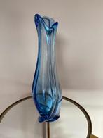 Val Saint Lambert vaas kristal, Huis en Inrichting, Woonaccessoires | Vazen, Blauw, Ophalen of Verzenden, Minder dan 50 cm, Glas