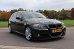 BMW 3-Serie 3.0 I 325 Touring AUT 2011 LCI, Auto's, BMW, 745 kg, Achterwielaandrijving, Zwart, Stationwagon