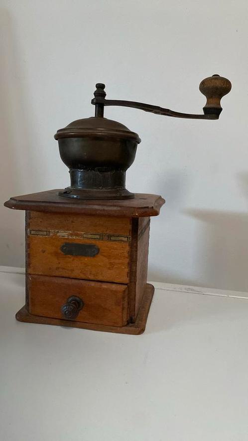Vintage koffiemolen- pe de - kringloop nochris 2.0, Witgoed en Apparatuur, Koffiemachine-accessoires, Ophalen
