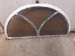 Oud Half Rond Stalraam 65 cm is de grootste maat, Doe-het-zelf en Verbouw, Glas en Ramen, Ophalen, Gevelraam of Ruit, Gebruikt