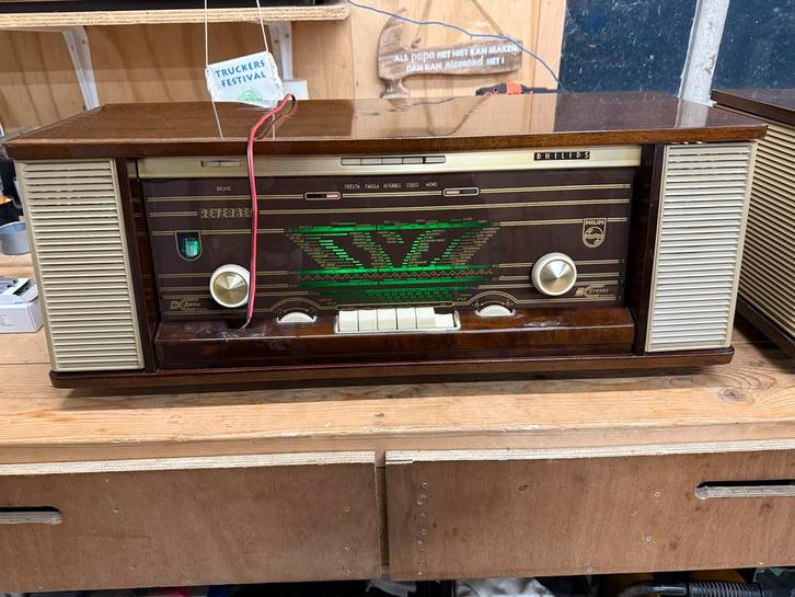 Philips Reverbeo Buizenradio Radiomeubel Antiek Nieuwstaat, Antiek en Kunst, Antiek | Tv's en Audio, Ophalen