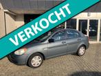 Hyundai Accent 1.4i Dynamic / SEDAN / APK JULI 2026 / NWE MO, Auto's, Hyundai, Voorwielaandrijving, 4 cilinders, Metallic lak
